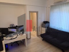 Parcul Carol, Monetarie, apartament cu 3 camere, cu centrala+loc de parcare